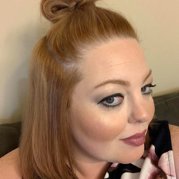 Meet your Posher, Shalane - Picture 1 of 1